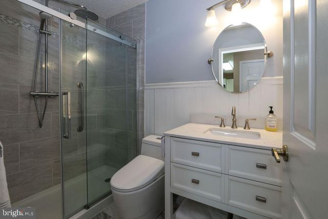 113 PINE OAK BLVD, Barnegat, NJ 08005