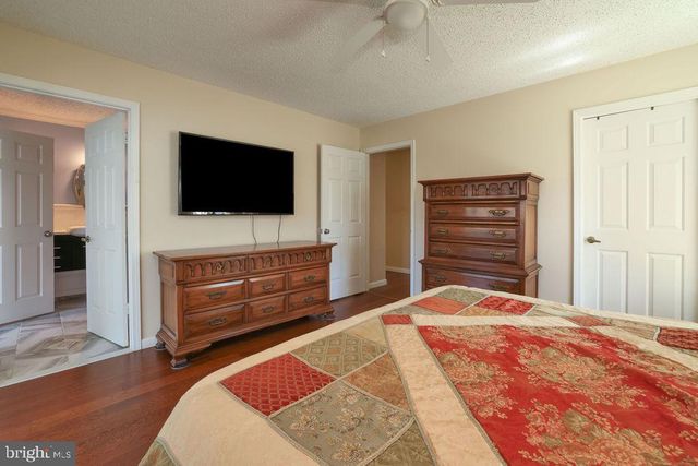 113 PINE OAK BLVD, Barnegat, NJ 08005
