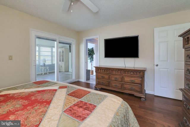 113 PINE OAK BLVD, Barnegat, NJ 08005