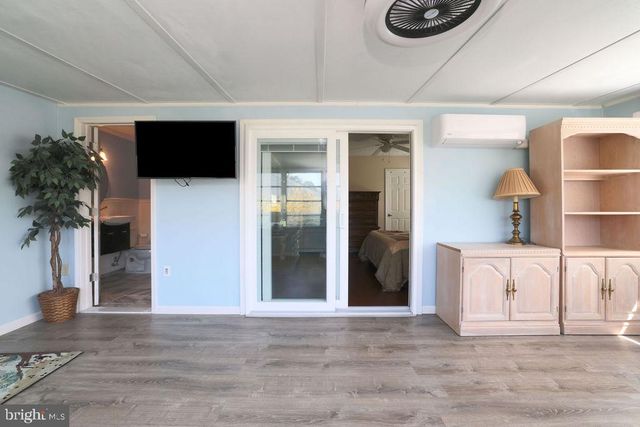 113 PINE OAK BLVD, Barnegat, NJ 08005