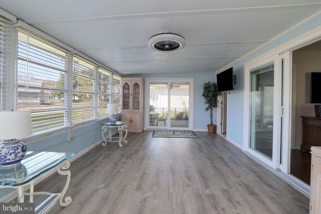 113 PINE OAK BLVD, Barnegat, NJ 08005