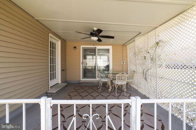 113 PINE OAK BLVD, Barnegat, NJ 08005