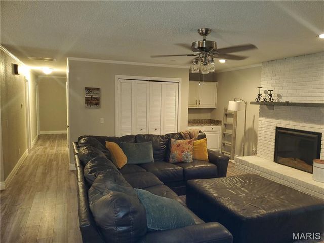 123 Holmes Drive, Sikeston, MO 63801