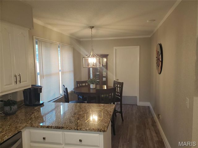 123 Holmes Drive, Sikeston, MO 63801