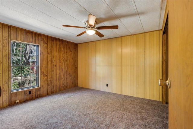 11906 Lakeway Drive, Tyler, TX 75704