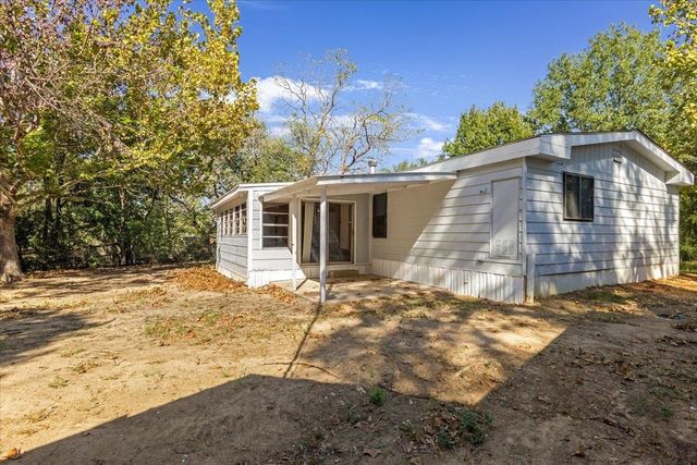 11906 Lakeway Drive, Tyler, TX 75704