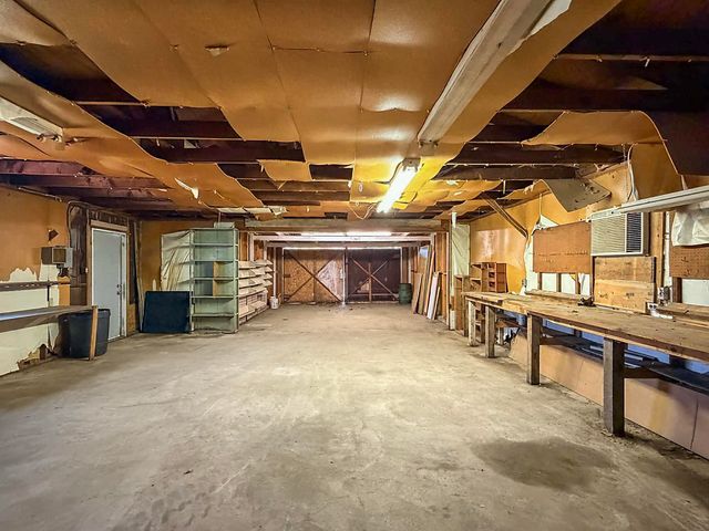 11906 Lakeway Drive, Tyler, TX 75704