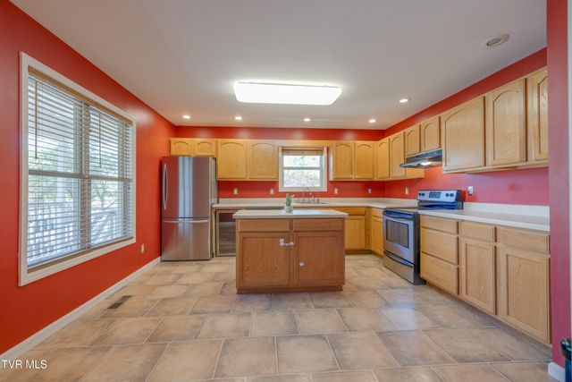154 Sycamore Street, Erwin, TN 37650