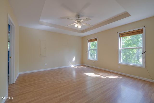 154 Sycamore Street, Erwin, TN 37650