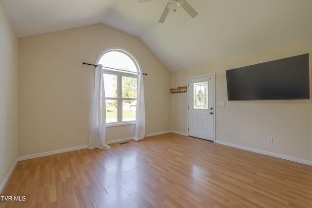 154 Sycamore Street, Erwin, TN 37650