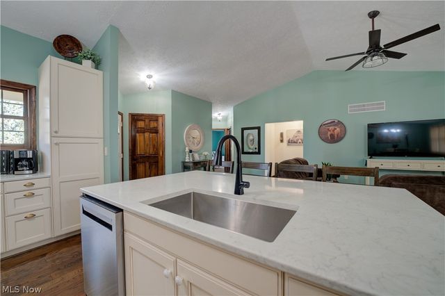 118 Sassafras Drive, Vermilion, OH 44089