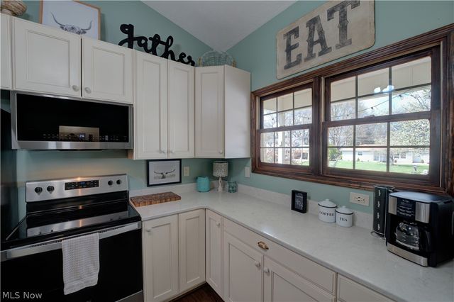118 Sassafras Drive, Vermilion, OH 44089