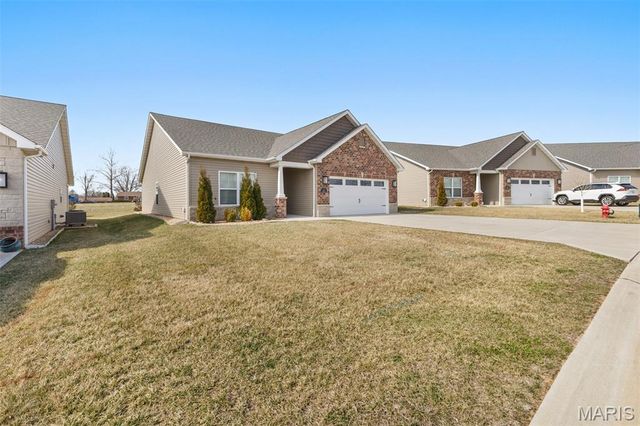 617 Dogwood Lane, Farmington, MO 63640