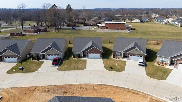 617 Dogwood Lane, Farmington, MO 63640