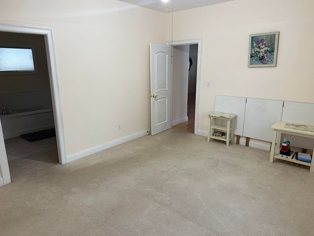 18 Kirby Road, South Burlington, VT 05403