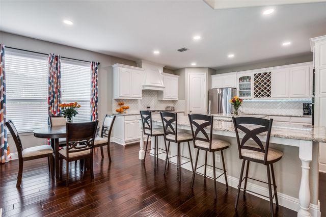 601 Pine Island Circle, Mansfield, TX 76063
