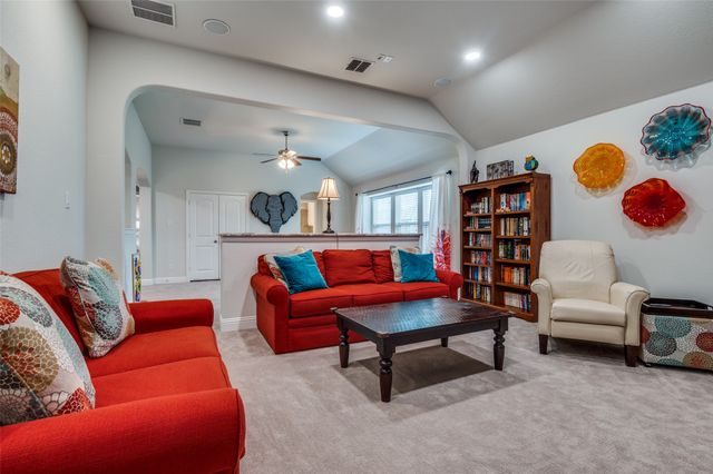 601 Pine Island Circle, Mansfield, TX 76063