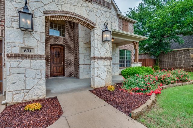 601 Pine Island Circle, Mansfield, TX 76063