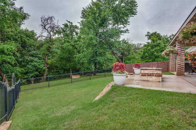 601 Pine Island Circle, Mansfield, TX 76063
