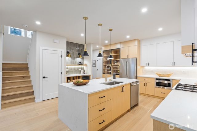 12426 NE 90th Street, Kirkland, WA 98033