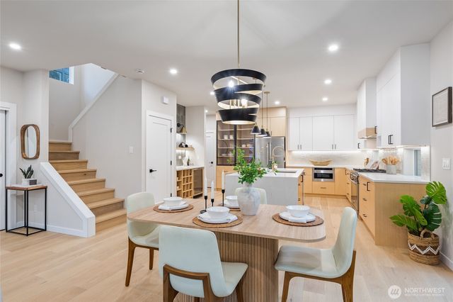 12426 NE 90th Street, Kirkland, WA 98033