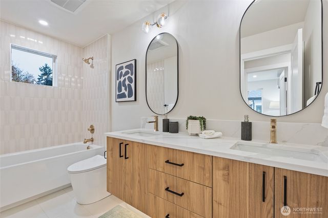 12426 NE 90th Street, Kirkland, WA 98033