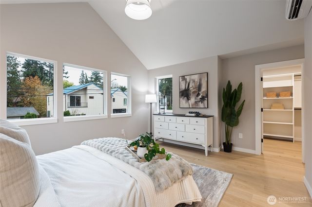 12426 NE 90th Street, Kirkland, WA 98033