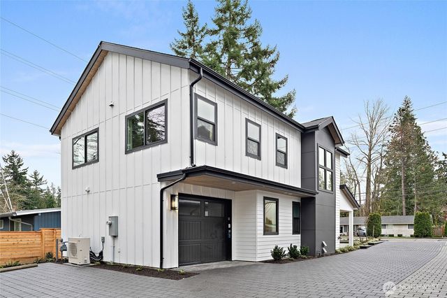 12426 NE 90th Street, Kirkland, WA 98033