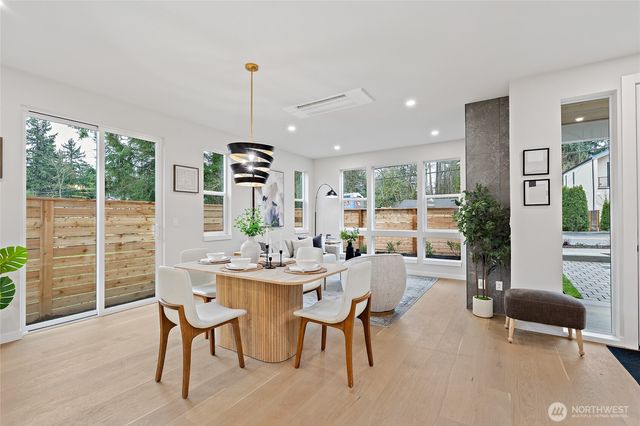 12426 NE 90th Street, Kirkland, WA 98033