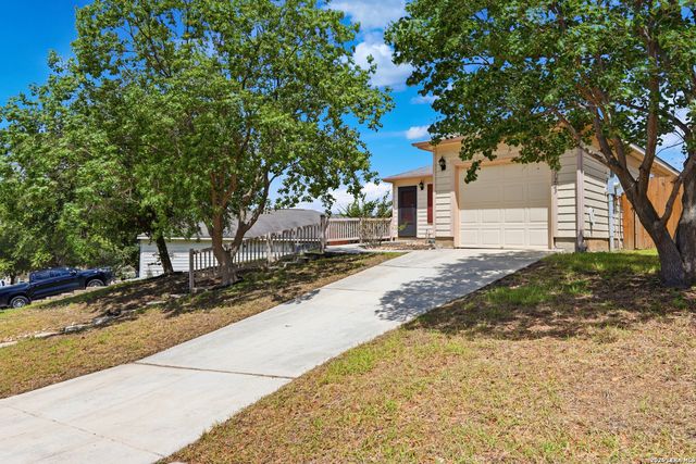 11223 MAGIC CYN, San Antonio, TX 78252