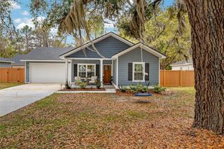 411 Pine Street, Darien, GA 31305