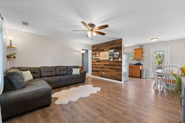 9401 Hilltop Street, Rio Vista, TX 76093