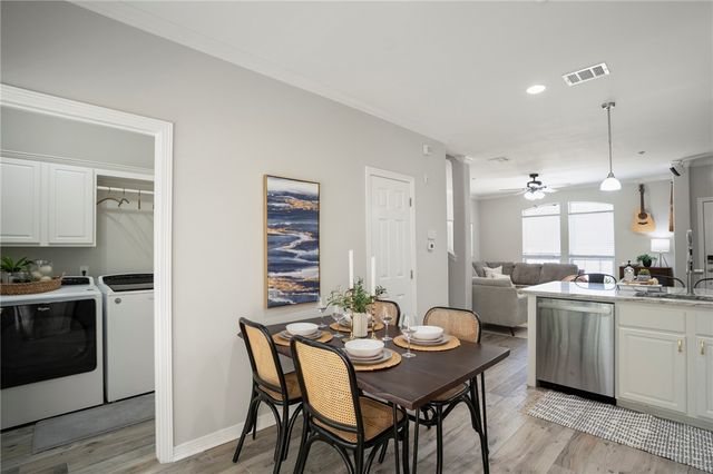 305 Holleman Drive E 1206, College Station, TX 77840