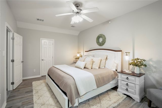 305 Holleman Drive E 1206, College Station, TX 77840