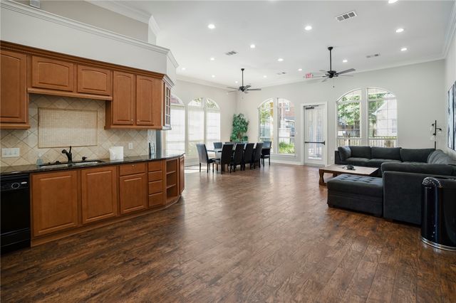 305 Holleman Drive E 1206, College Station, TX 77840