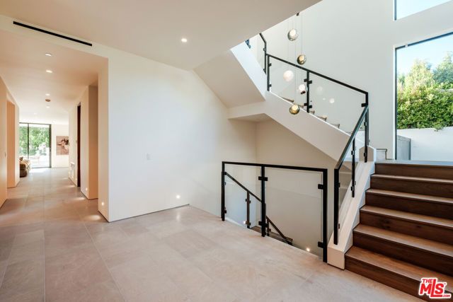 317 S Wetherly Drive, Beverly Hills, CA 90211