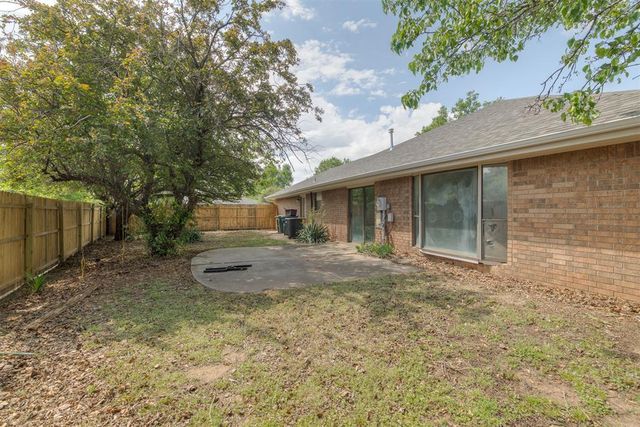 2801 Morgan Trail, Edmond, OK 73012