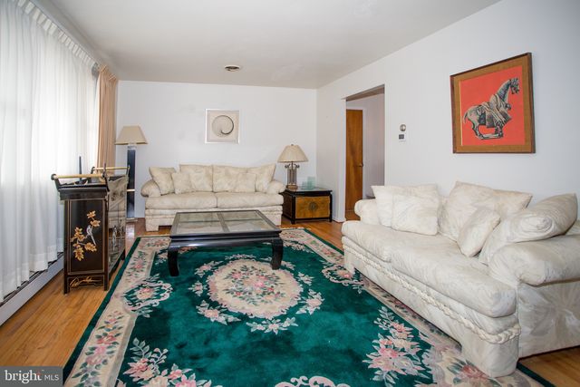 208 WHITEKIRK DR, Wilmington, DE 19808