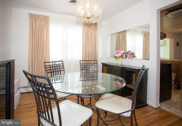 208 WHITEKIRK DR, Wilmington, DE 19808