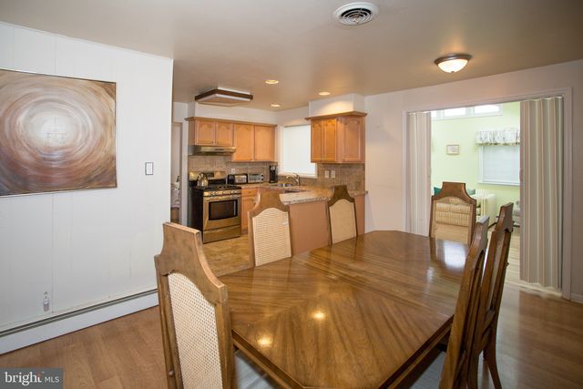 208 WHITEKIRK DR, Wilmington, DE 19808