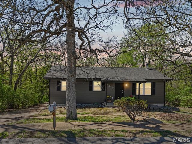 656 Rockwood Drive, Arnold, MO 63010