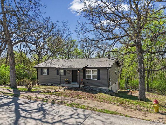 656 Rockwood Drive, Arnold, MO 63010
