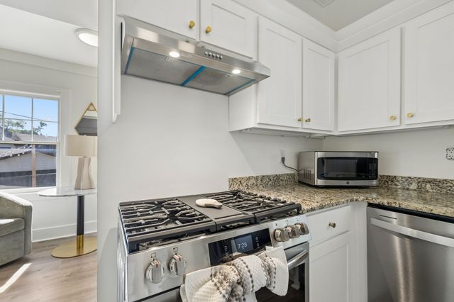 2200 Oakland Ave, Nashville, TN 37212