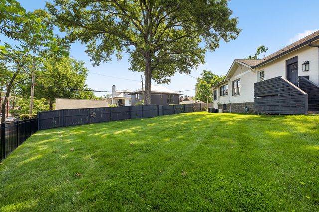 2200 Oakland Ave, Nashville, TN 37212