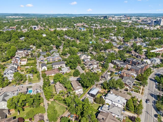 2200 Oakland Ave, Nashville, TN 37212