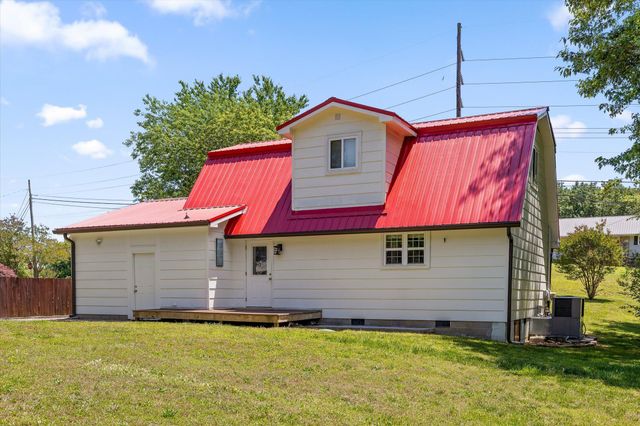 2113 Dallas Lake Road, Soddy Daisy, TN 37379