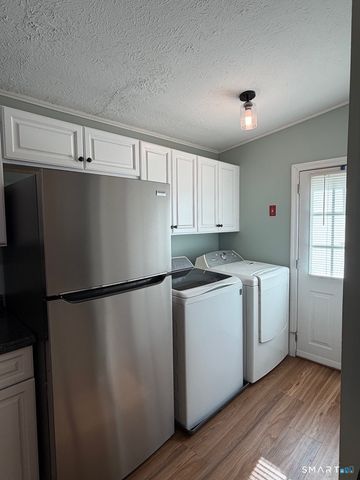 1950 North Broad Street 25, Meriden, CT 06450