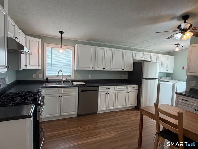 1950 North Broad Street 25, Meriden, CT 06450