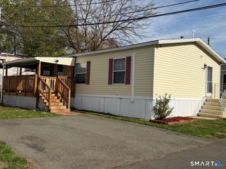 1950 North Broad Street 25, Meriden, CT 06450