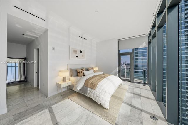 1451 Brickell Ave 5101, Miami, FL 33131